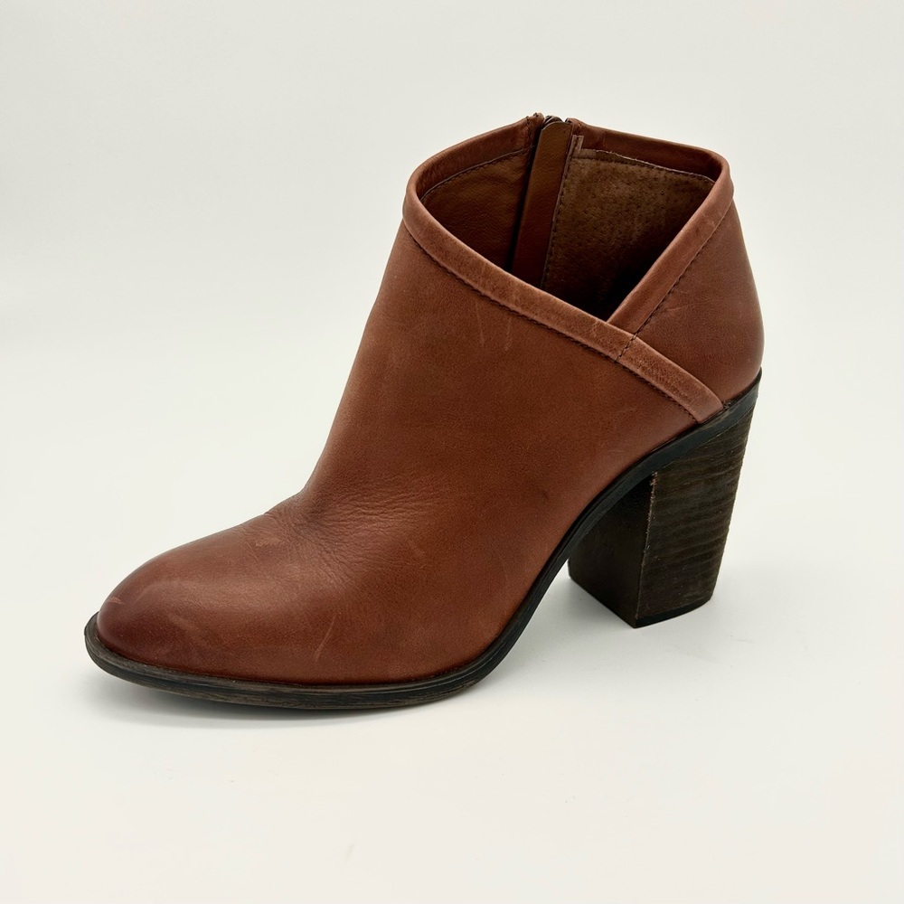 Lucky Brand Chestnut Leather Booties